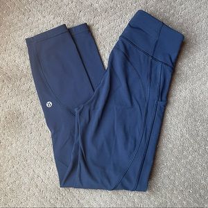Blue lululemon leggings.